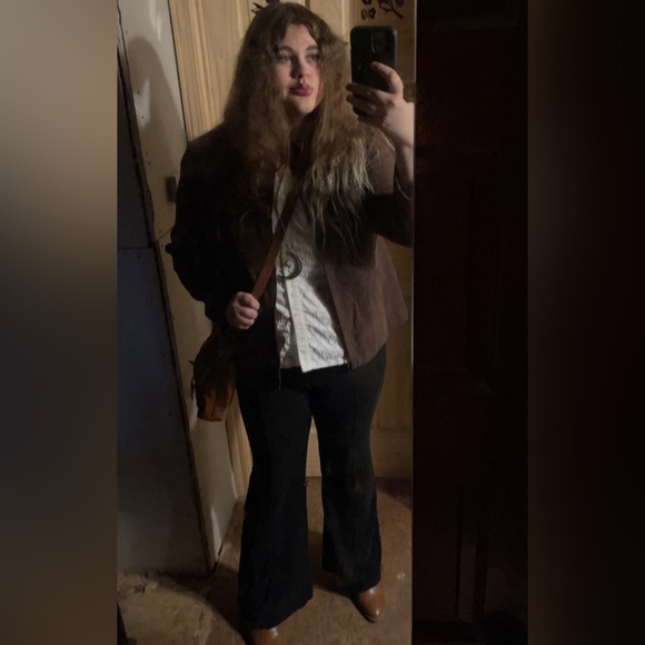 Meet your Posher, Haylee - Picture 4 of 11